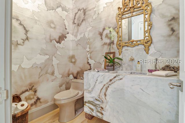 59 N Calibogue Cay Rd, Hilton Head Island, SC 29928