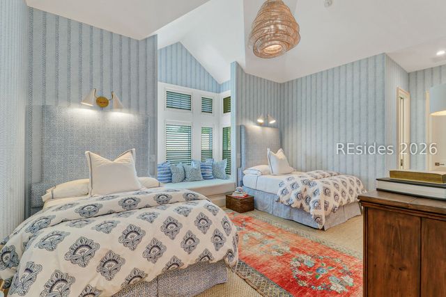 59 N Calibogue Cay Rd, Hilton Head Island, SC 29928