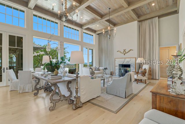 59 N Calibogue Cay Rd, Hilton Head Island, SC 29928