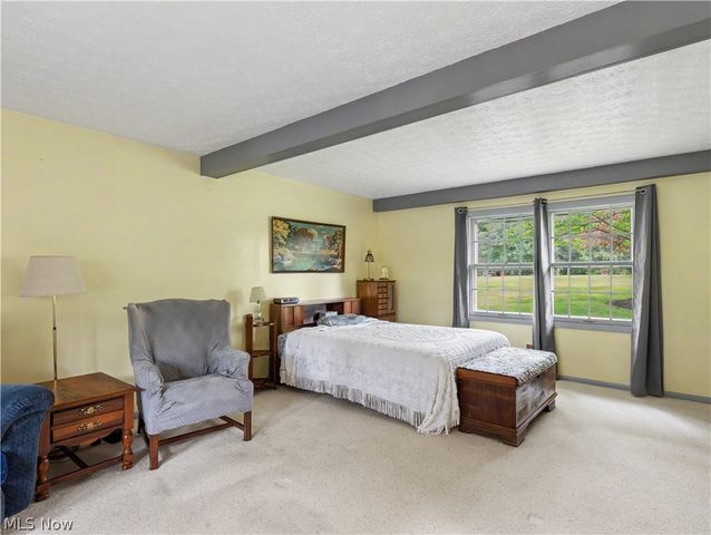 4140 W Bath Road, Akron, OH 44333