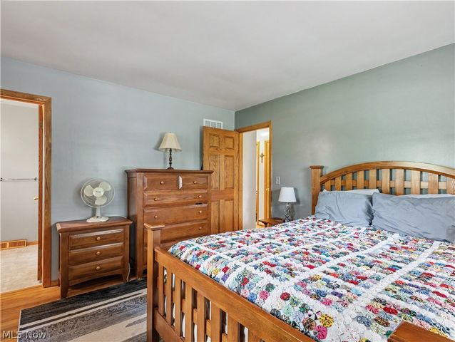 4140 W Bath Road, Akron, OH 44333