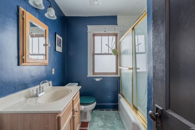 105 E 1st Street, Bloomington, IN 47401