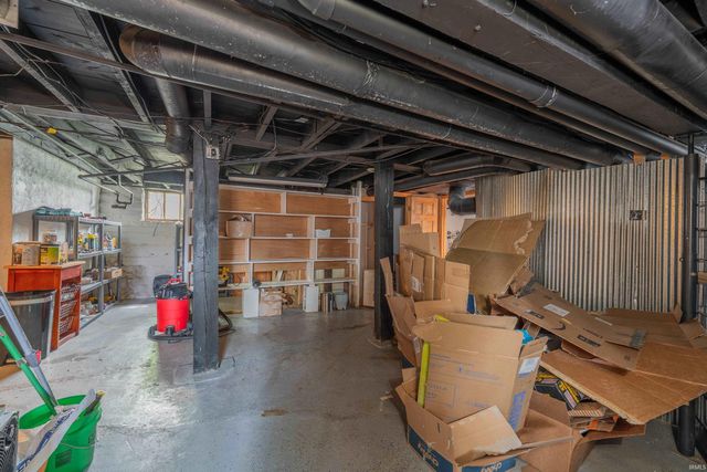 105 E 1st Street, Bloomington, IN 47401