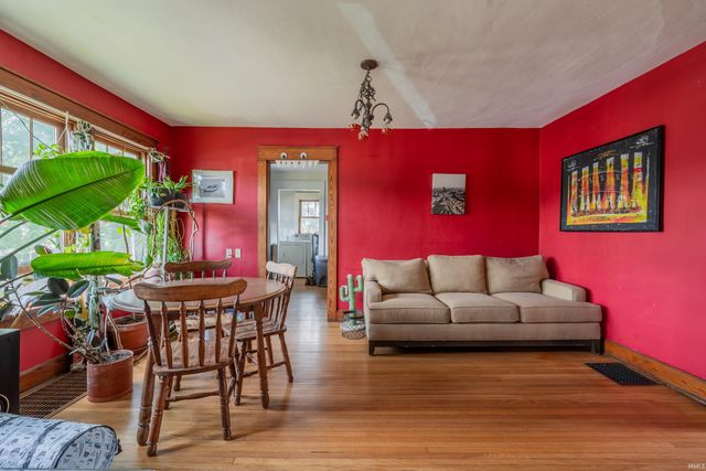 105 E 1st Street, Bloomington, IN 47401