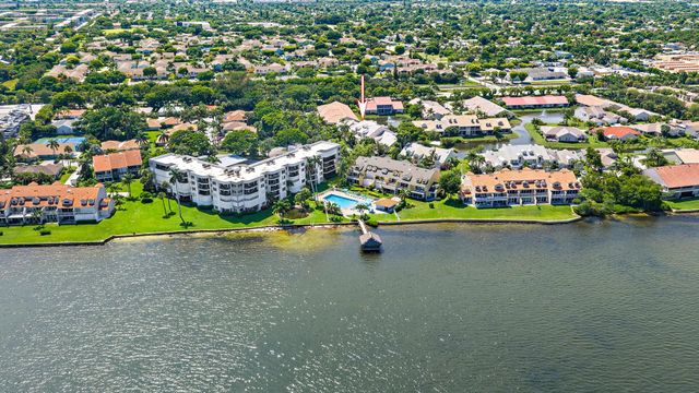 227 N Lakeshore Drive, Hypoluxo, FL 33462