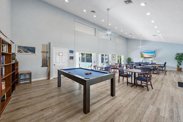 227 N Lakeshore Drive, Hypoluxo, FL 33462