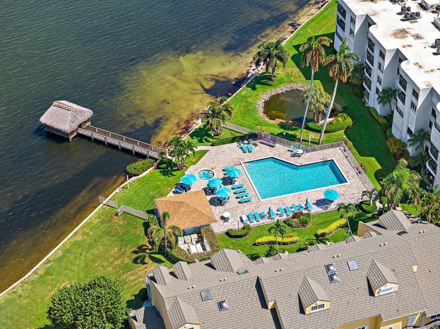 227 N Lakeshore Drive, Hypoluxo, FL 33462