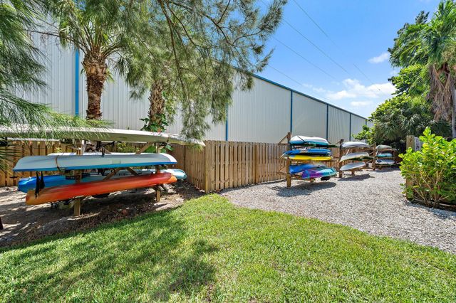 227 N Lakeshore Drive, Hypoluxo, FL 33462