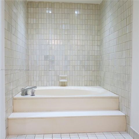 251 Crandon Blvd 309, Key Biscayne, FL 33149