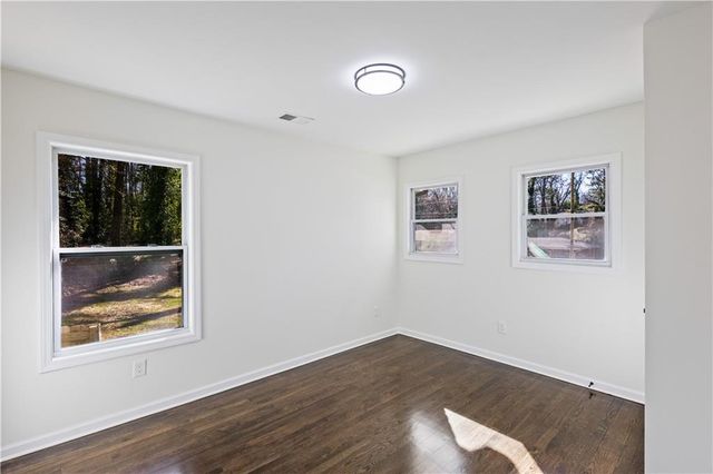 3252 Pinehill Drive, Decatur, GA 30032