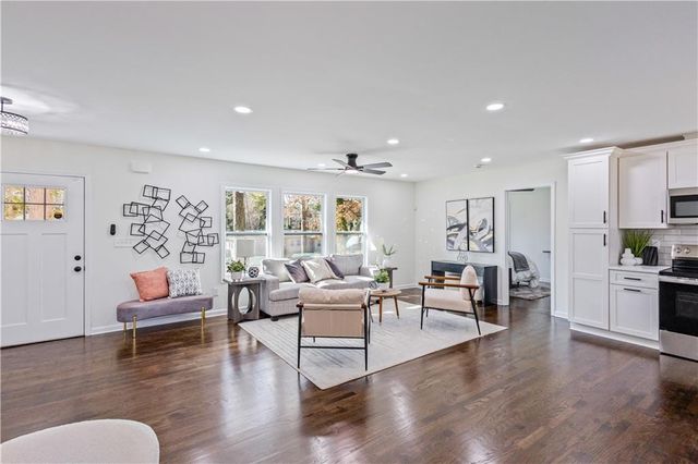 3252 Pinehill Drive, Decatur, GA 30032