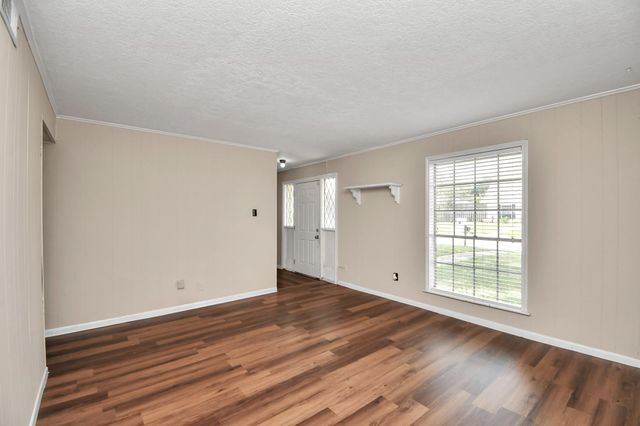 203 Kirkaldy Drive, Houston, TX 77015