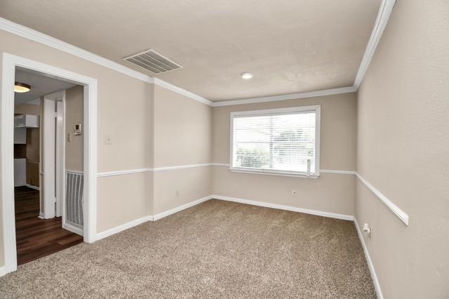 203 Kirkaldy Drive, Houston, TX 77015
