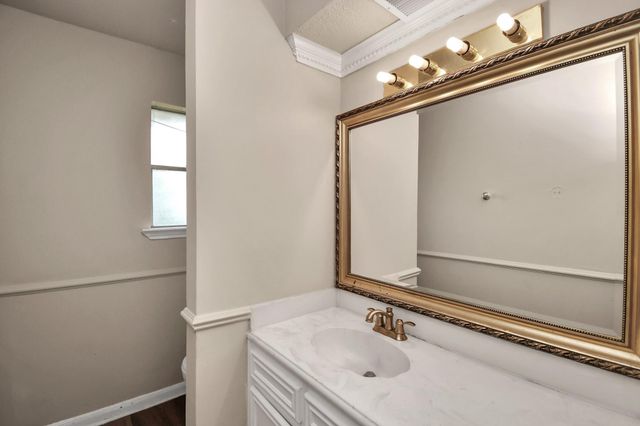203 Kirkaldy Drive, Houston, TX 77015