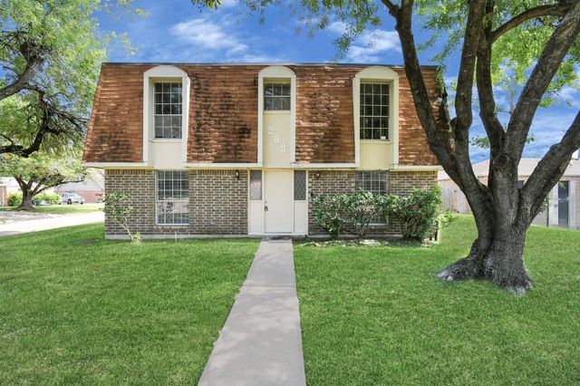 203 Kirkaldy Drive, Houston, TX 77015