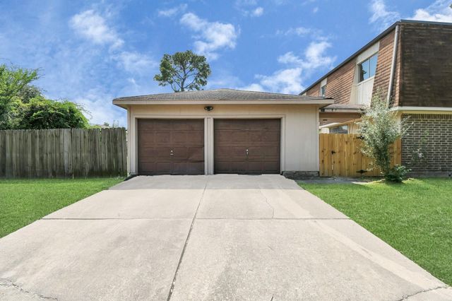 203 Kirkaldy Drive, Houston, TX 77015