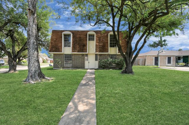 203 Kirkaldy Drive, Houston, TX 77015