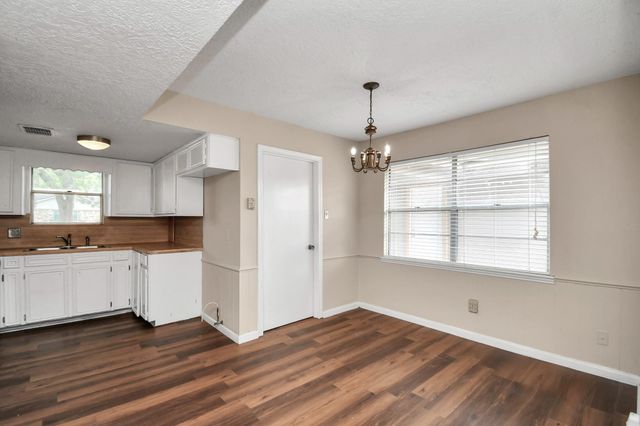 203 Kirkaldy Drive, Houston, TX 77015