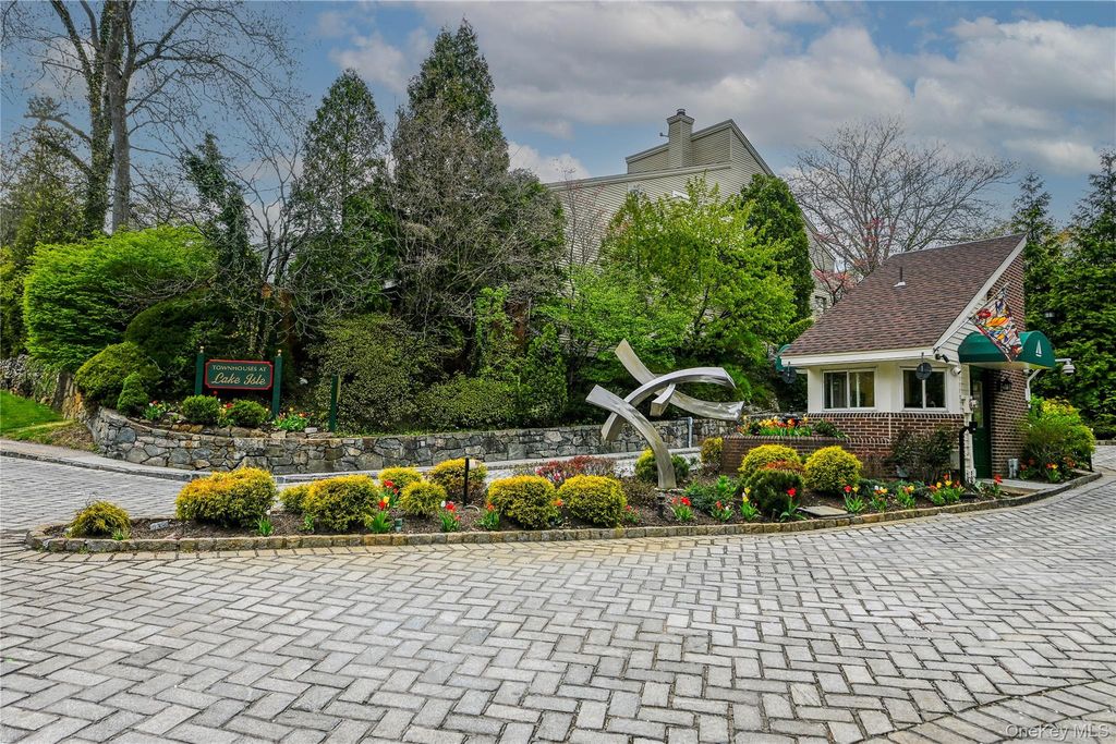 99 Waterside Close, Eastchester, NY 10709