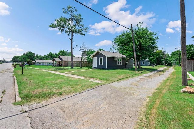 415 S 4th Avenue, Purcell, OK 73080