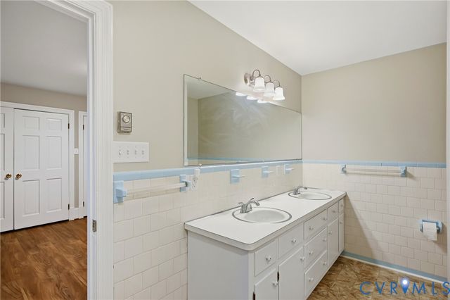 17218 Old Ridge Rd, Montpelier, VA 23192