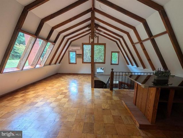 359 WILLIAMSBURG PIKE, Madison, VA 22727