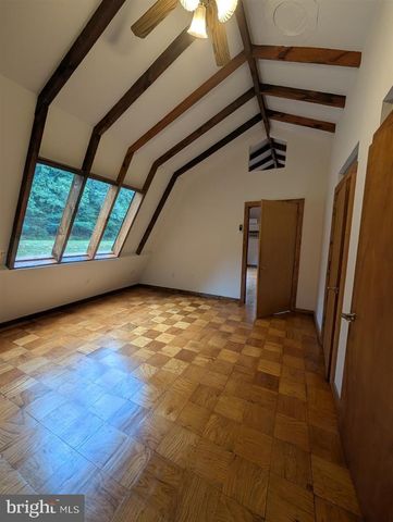 359 WILLIAMSBURG PIKE, Madison, VA 22727