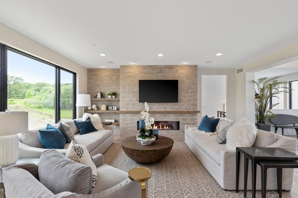 13169 Diamond Path, Apple Valley, MN 55124 — photo 2