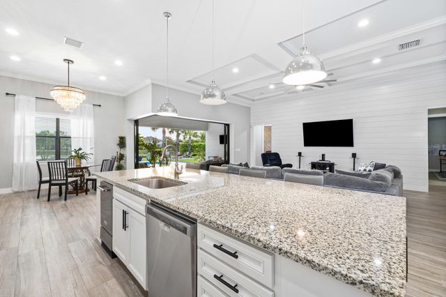 868 SW Habitat Lane, Palm City, FL 34990
