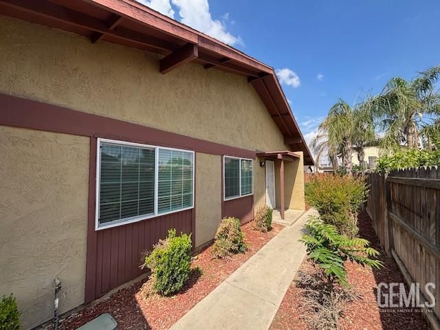 2320 Pinon Springs Circle, Bakersfield, CA 93309