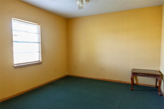 112 SE Front Street A, Bailey, TX 75452