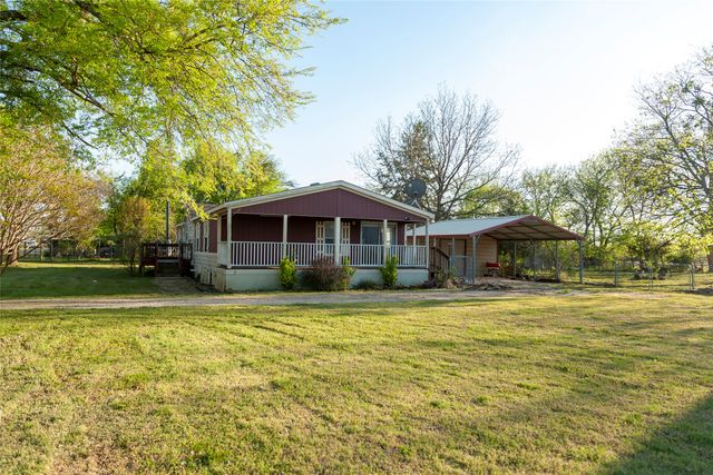 112 SE Front Street A, Bailey, TX 75452
