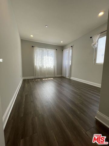 4710 Maplewood Avenue, Los Angeles, CA 90004