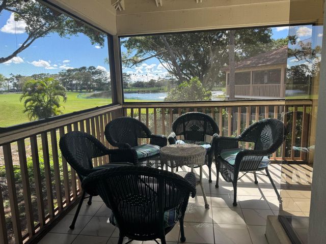 428 Brackenwood Lane S, Palm Beach Gardens, FL 33418