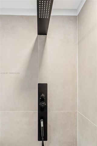 251 SW 9th Ave, Hallandale Beach, FL 33009