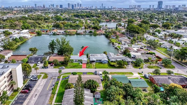 251 SW 9th Ave, Hallandale Beach, FL 33009