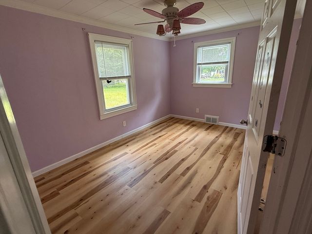 76 Nelson Circle, West Springfield, MA 01089