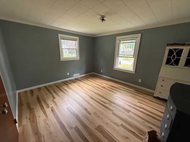 76 Nelson Circle, West Springfield, MA 01089