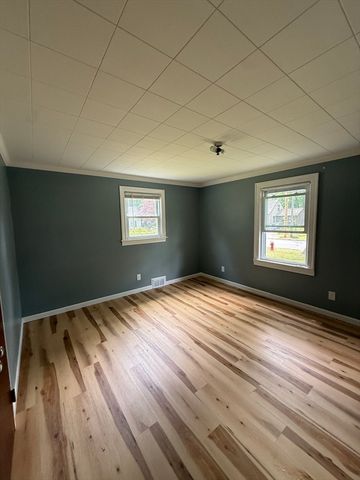 76 Nelson Circle, West Springfield, MA 01089