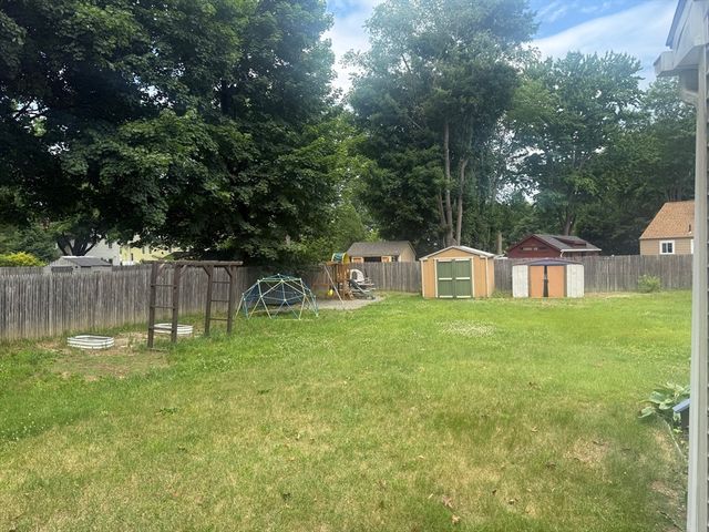 76 Nelson Circle, West Springfield, MA 01089