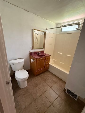 76 Nelson Circle, West Springfield, MA 01089
