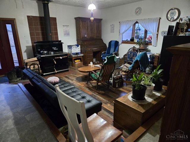 11251 Petersburg Road, Hillsboro, OH 45133