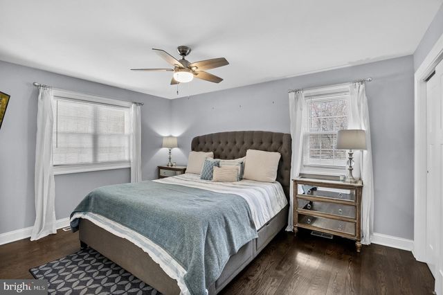 10 YORKSHIRE DR, Medford, NJ 08055