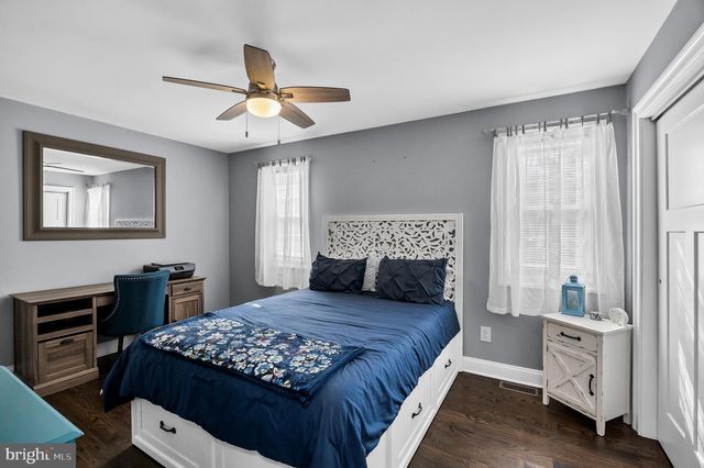 10 YORKSHIRE DR, Medford, NJ 08055