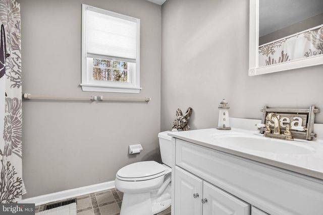 10 YORKSHIRE DR, Medford, NJ 08055