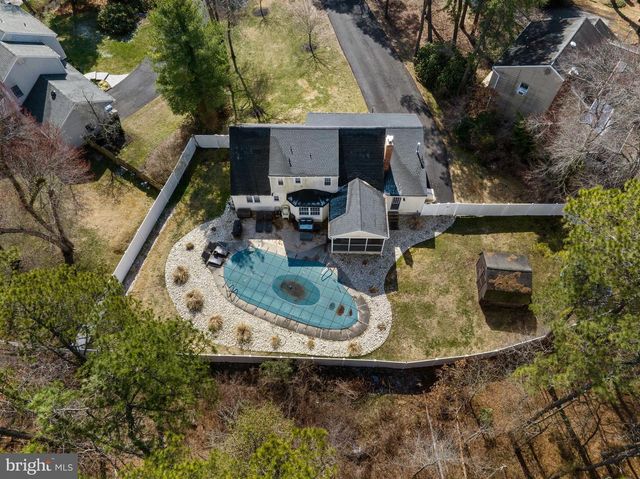 10 YORKSHIRE DR, Medford, NJ 08055