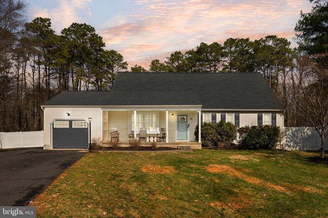 10 YORKSHIRE DR, Medford, NJ 08055