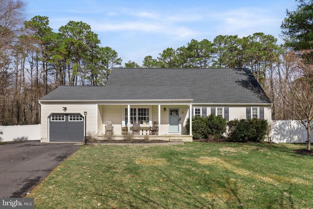 10 YORKSHIRE DR, Medford, NJ 08055