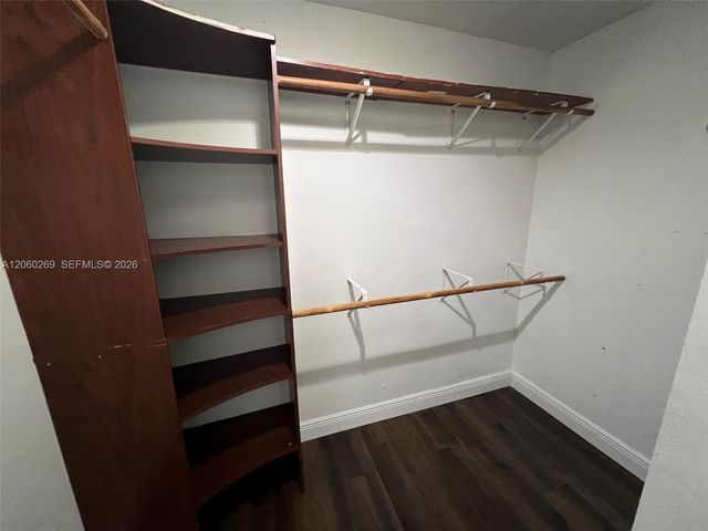 1820 W 72nd Pl, Hialeah, FL 33014