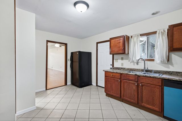 1067 Wilson Avenue, Saint Paul, MN 55106